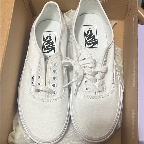 Vans Shoes - Vans Women's Classic White Sneakers